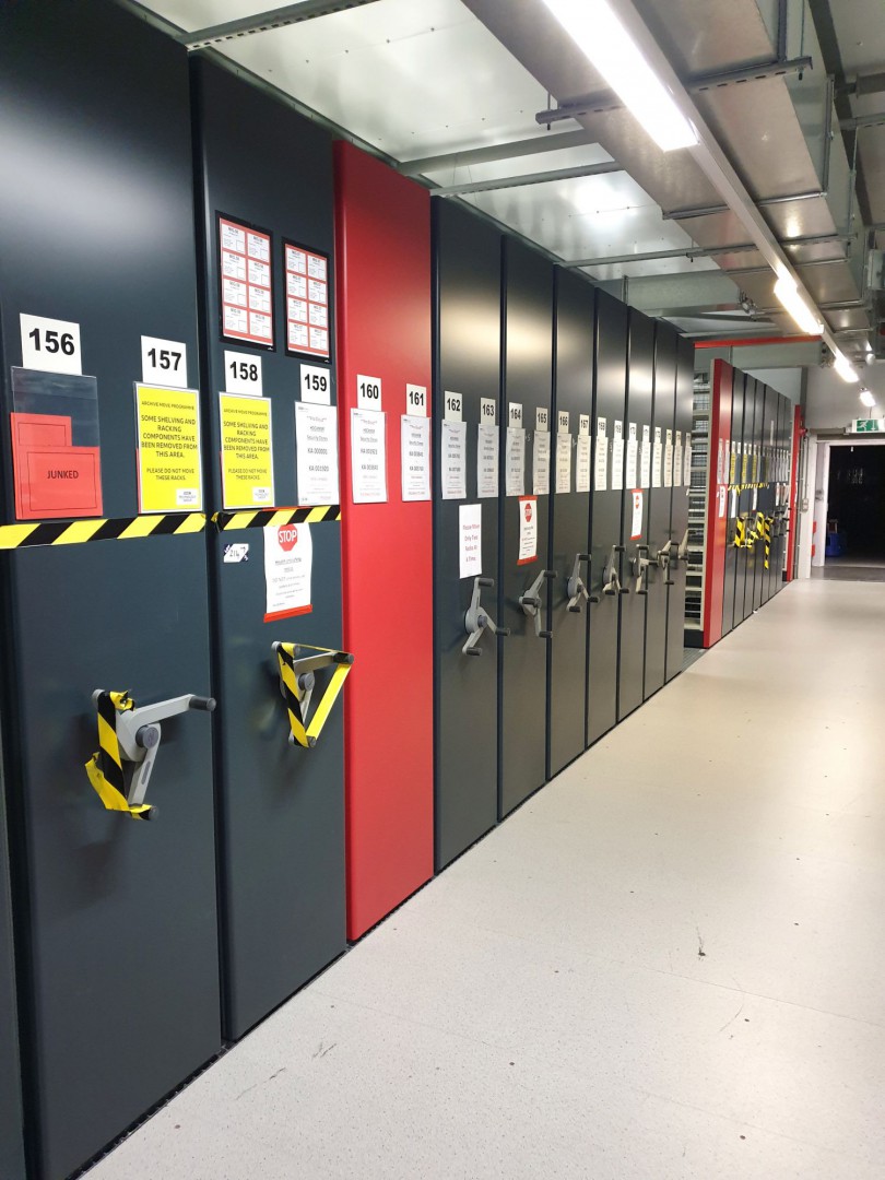 9 bays Bruynzel Compactus multishelf rolling stora...