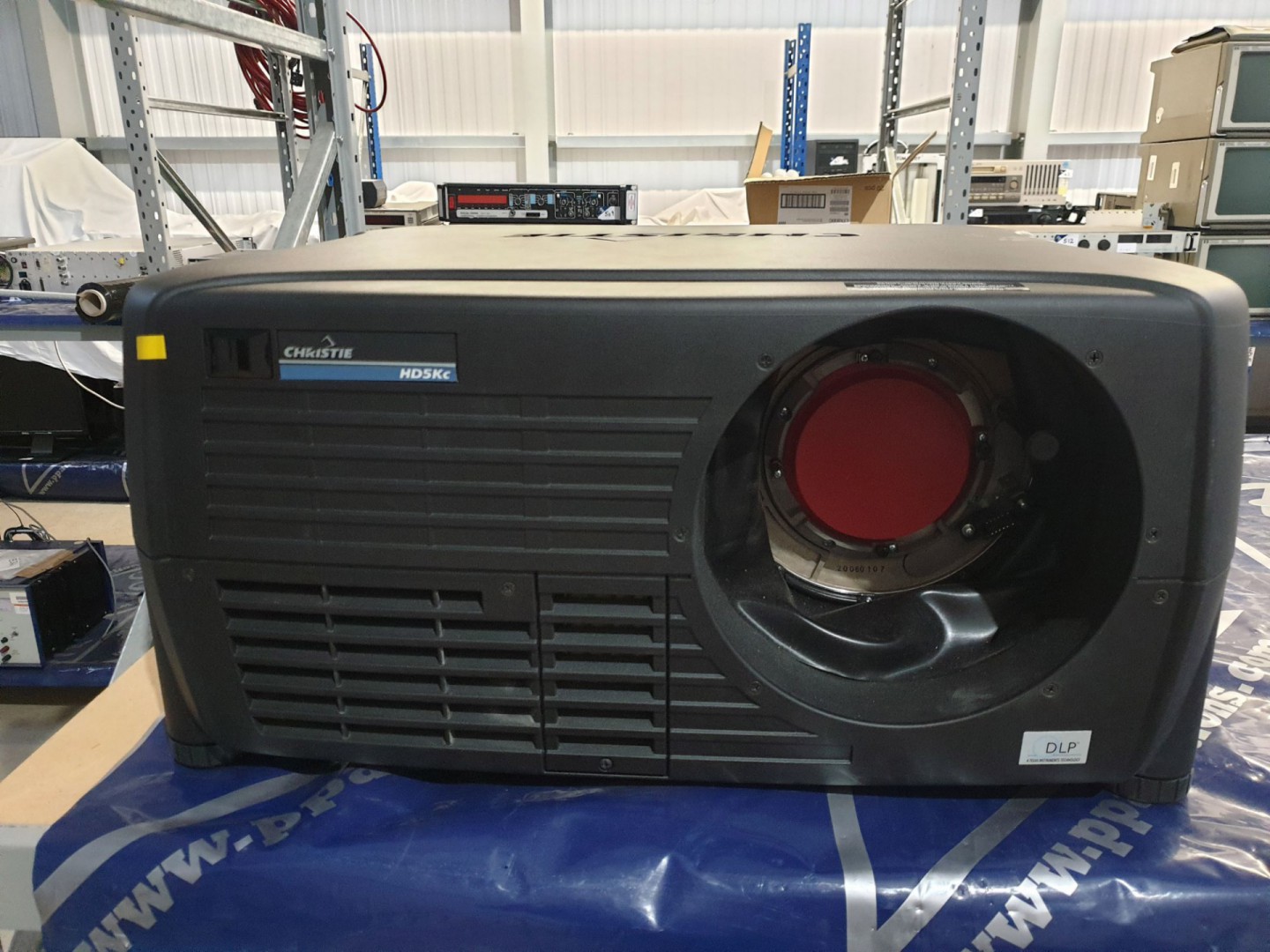 Christie 104-007101-01 HD5KC cinema projector inc:...