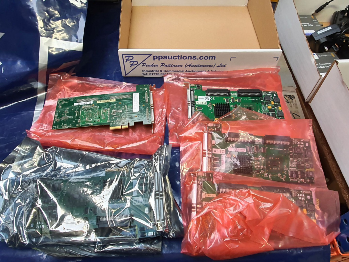 6x Atto Ultra 320 LVD/SE cards