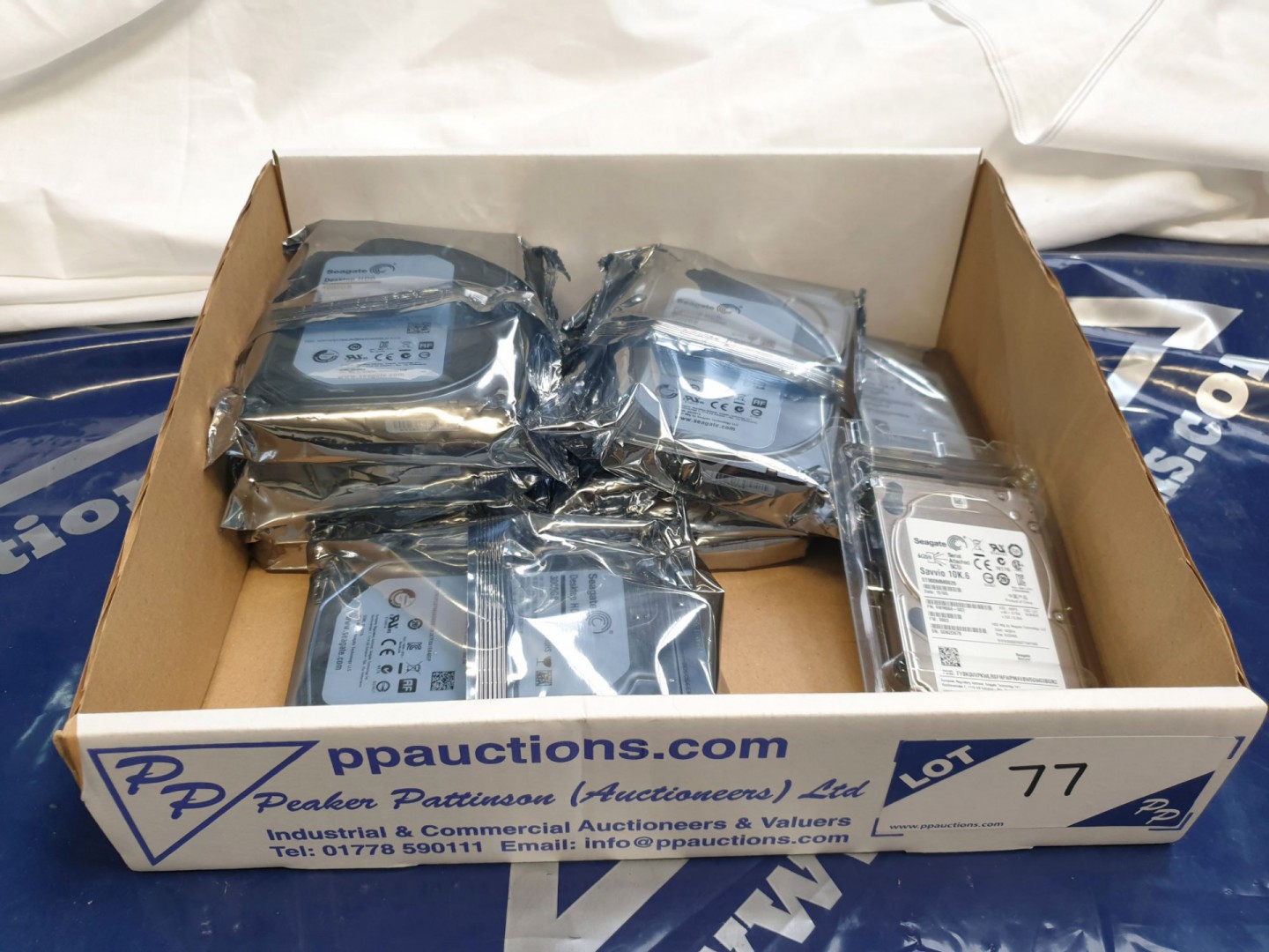 6x Seagate desktop HDD, 1000GB, 1x Seagate desktop...