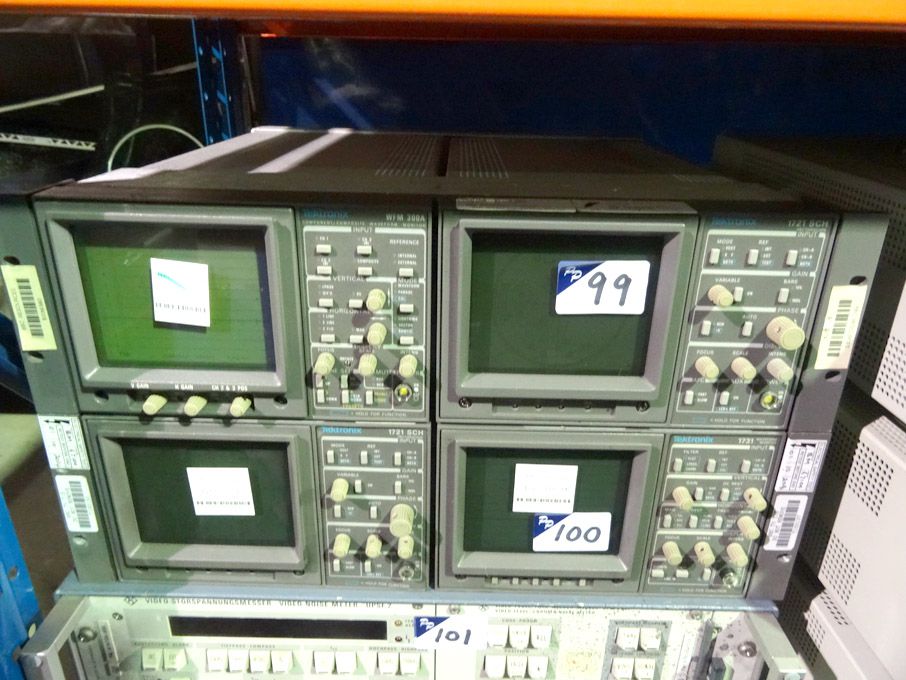 Tektronix 1721 SCH vector scope, Tektronix 1731D d...