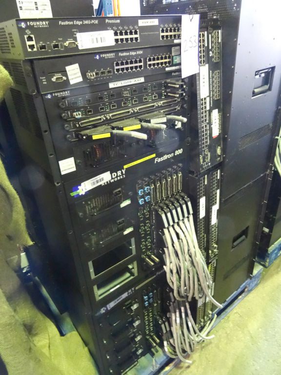 Qty Foundry Networks FastIron 800 / 1500 2/3 layer...