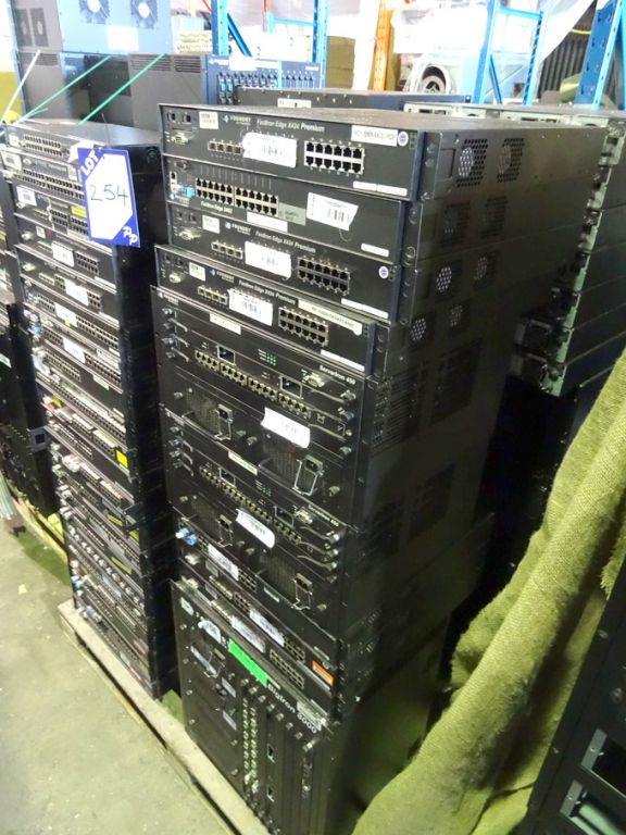 Qty Foundry Networks FastIron 800 / 1500 2/3 layer...