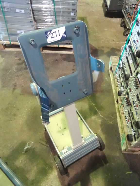 Tektronix 200C mobile scope trolley