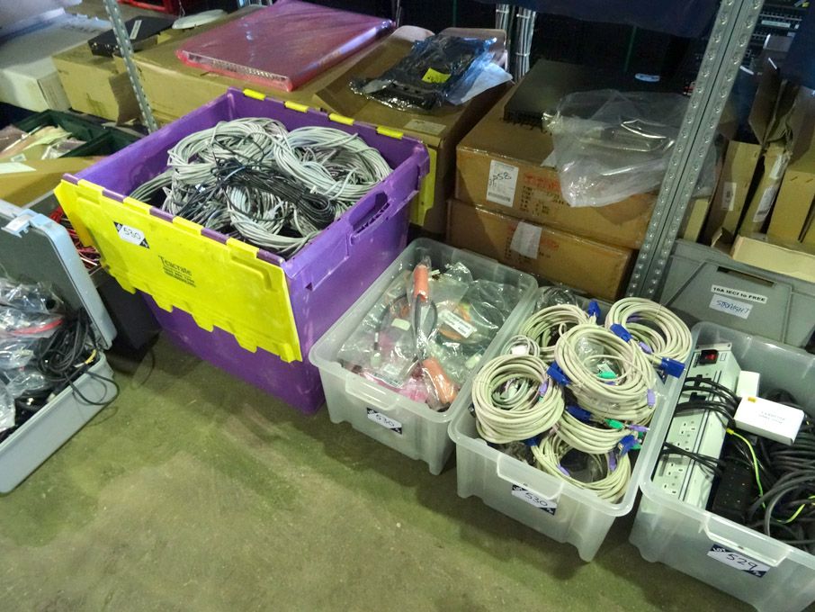 Qty various computer leads inc: Cisco Ethernet cab...