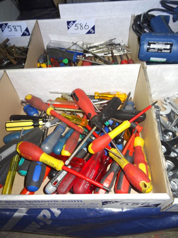 Qty various screwdrivers in 2 boxes