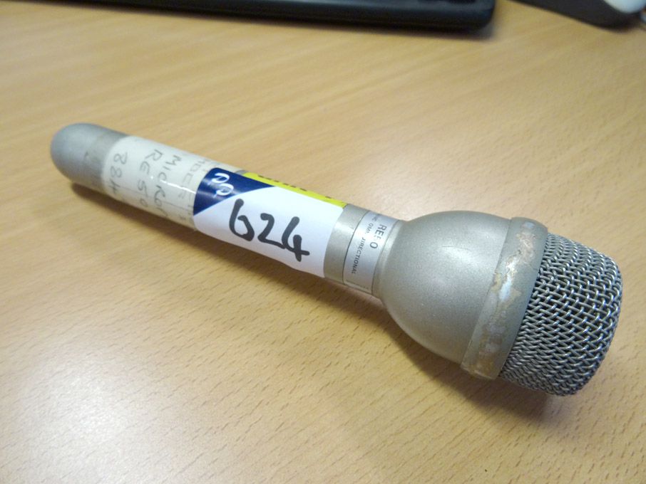 Electro-Voice RE50 dynamic omni directional microp...