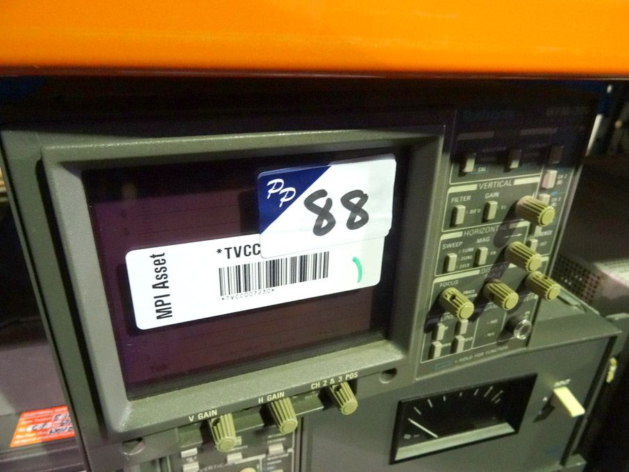 Tektronix WFM 300 component waveform monitor