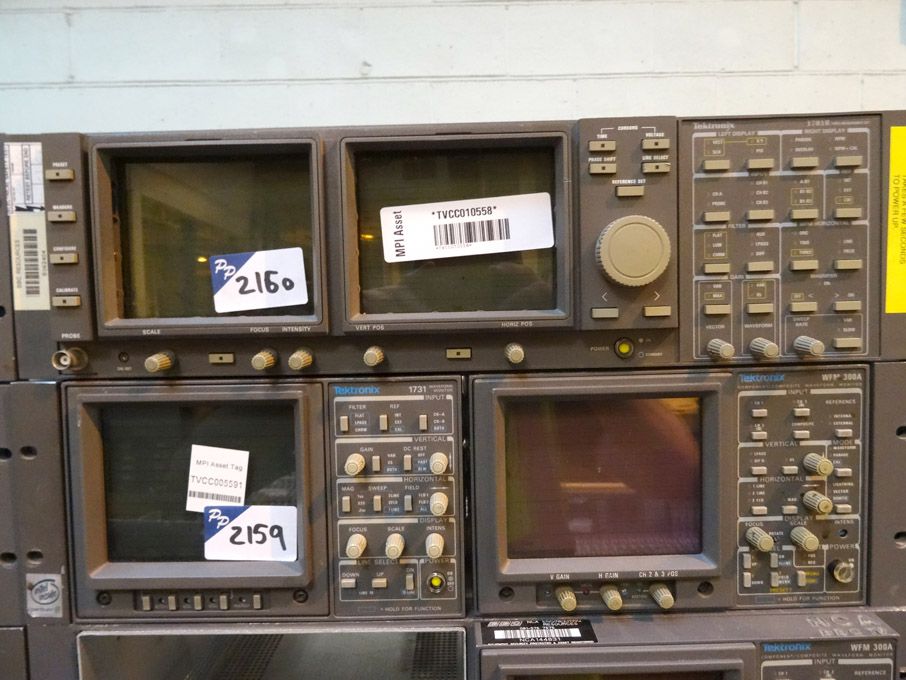 Tektronix WFM300A component / composite waveform m...