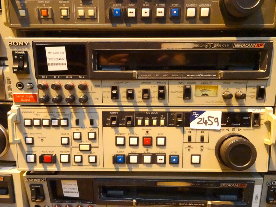 Sony BVW-75P Betacam SP video cassette recorder