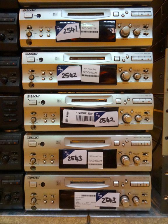 2x Sony MDS-S39 silver minidisc decks