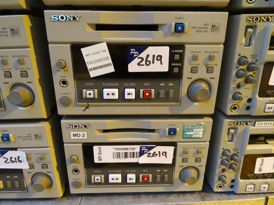 2x Sony MDS-B5 MD recorders