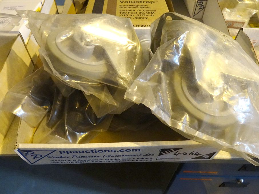 4x heavy duty castors