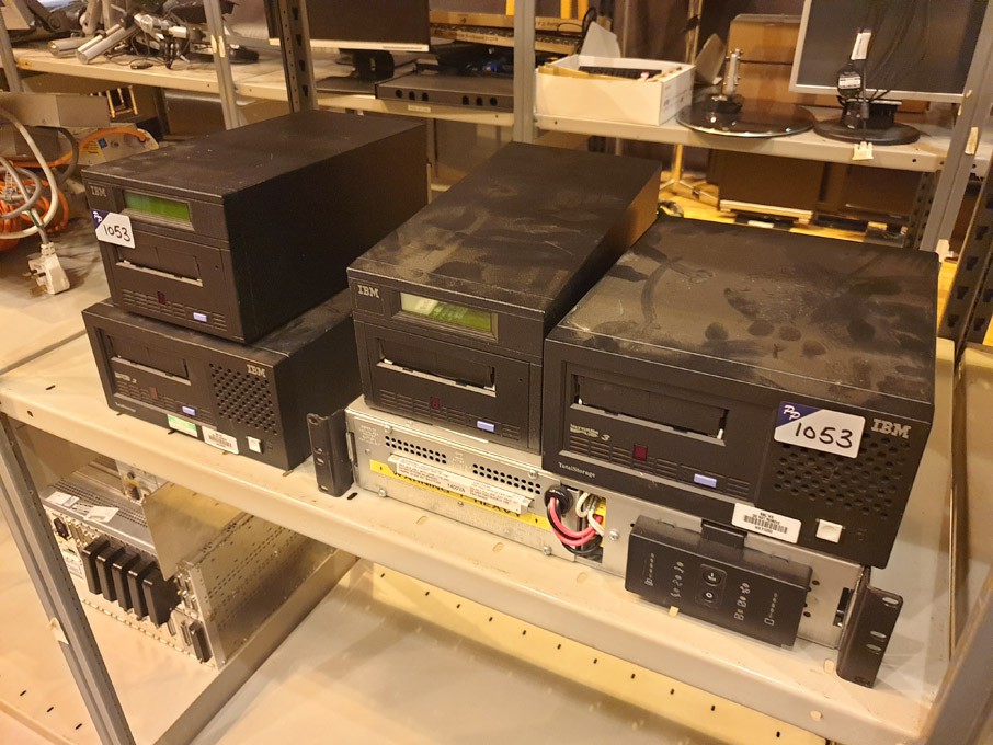 2x IBM Total Storage Ultrium 3 tape drives, 2x sim...