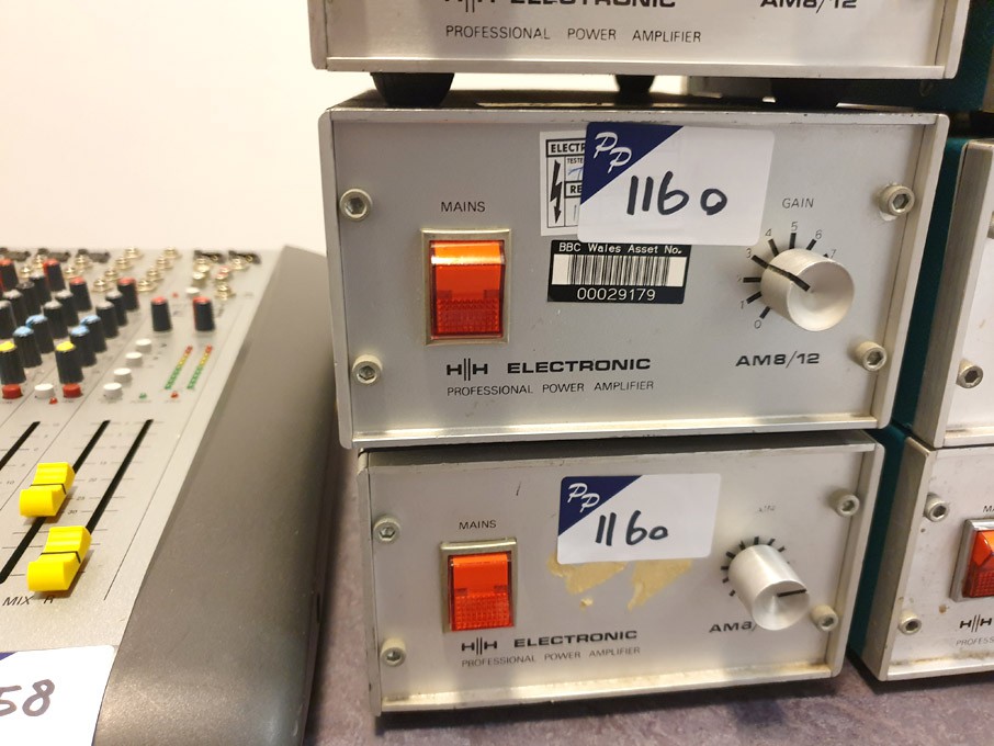2x HH Electronic AM8/12 professional power amps