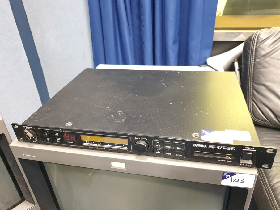Yamaha SPX990 professional multi effects processor