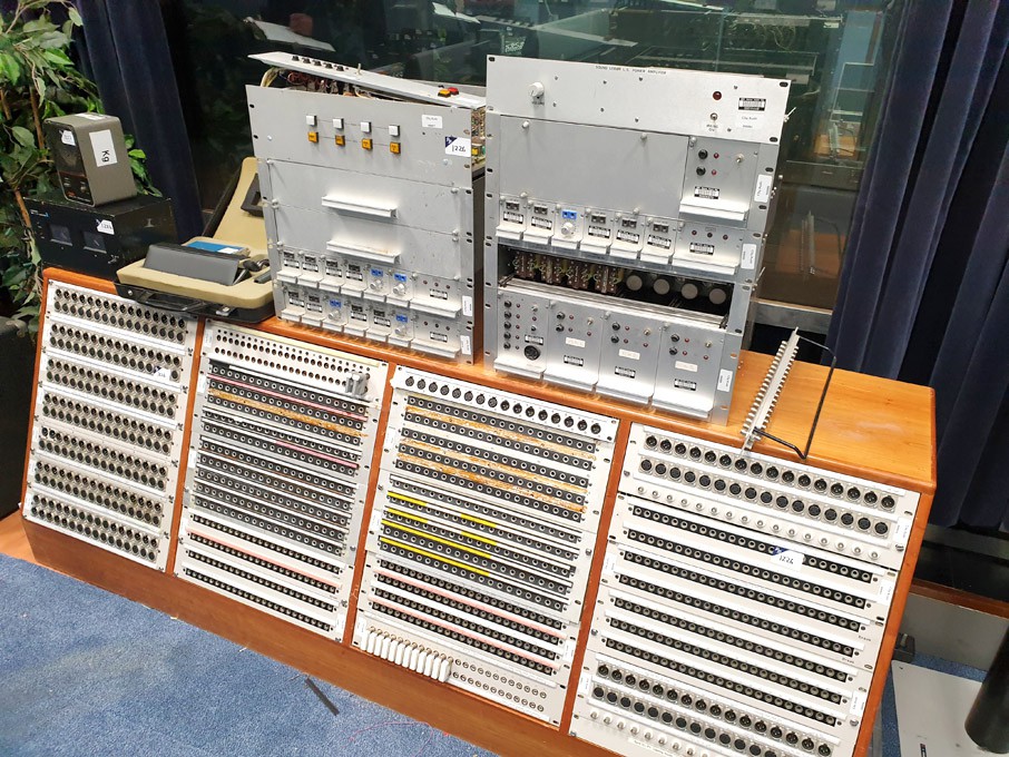 Qty various BBC made chassis inc: various modules,...