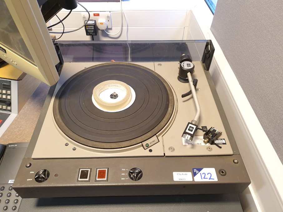 EMT 938 professional turntable