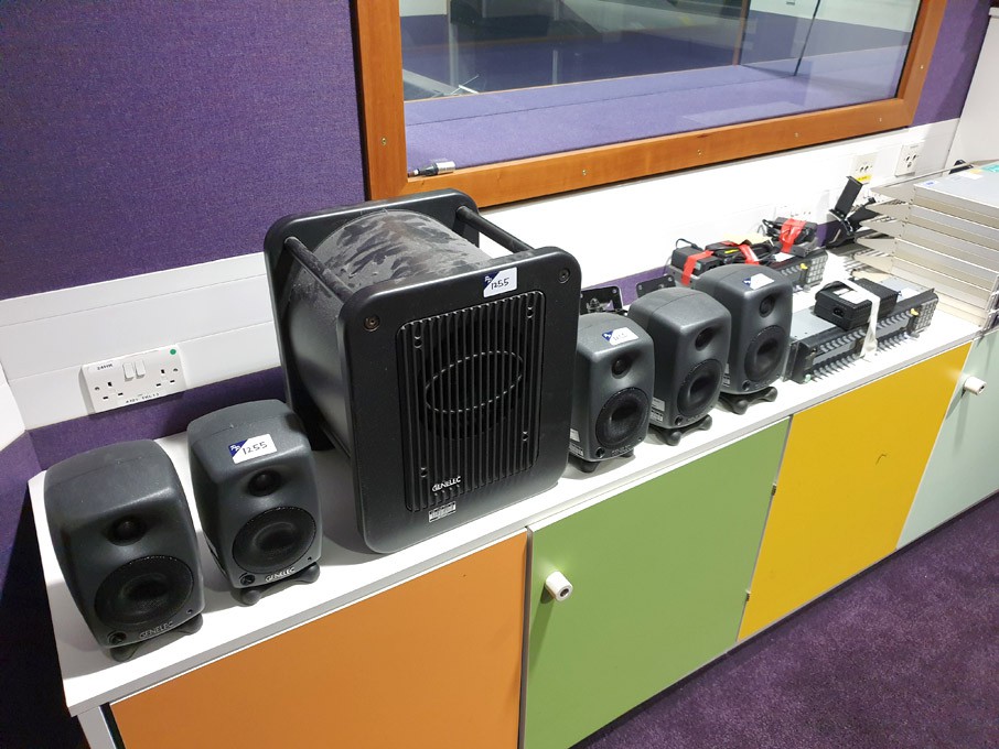 5x Genelec 8020C bi-amplified monitoring system wi...