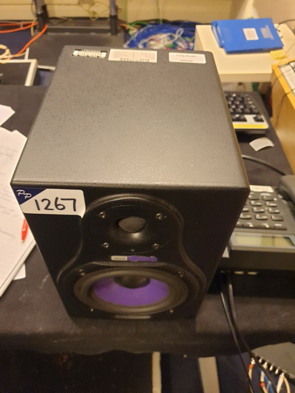 HHB Circle 3 speaker
