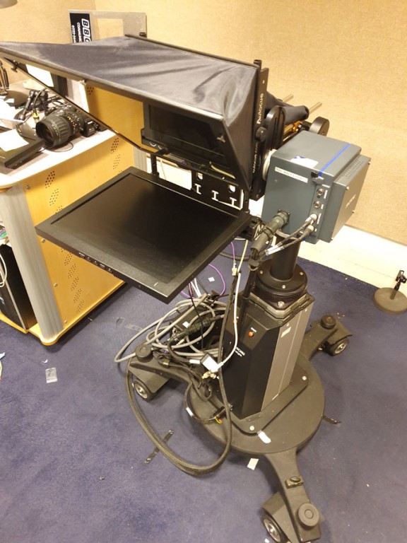 Shotoku Eyeheight mobile camera pedestal with Qty...
