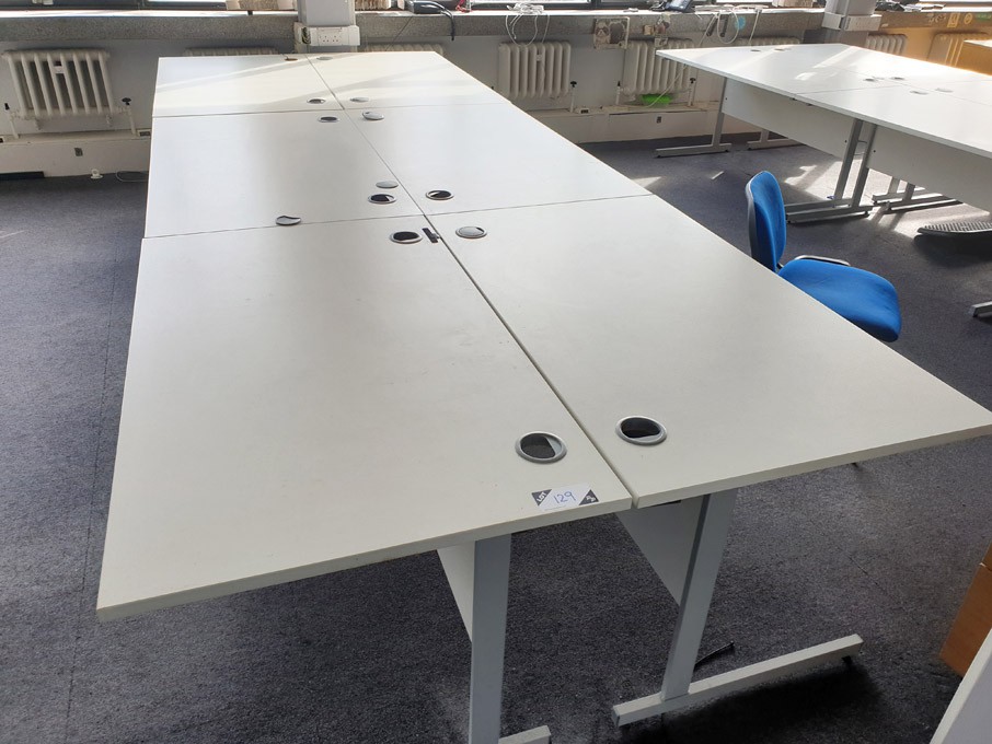6x BOF white 1400x800mm office desks