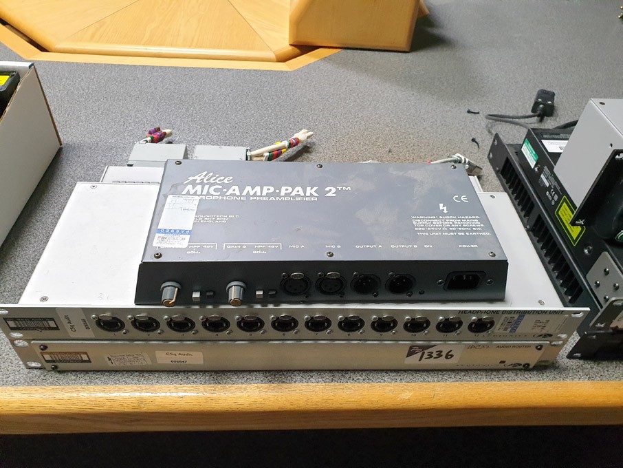 Alice mic-amp-pak2, Audionics MCX2 audio router, A...
