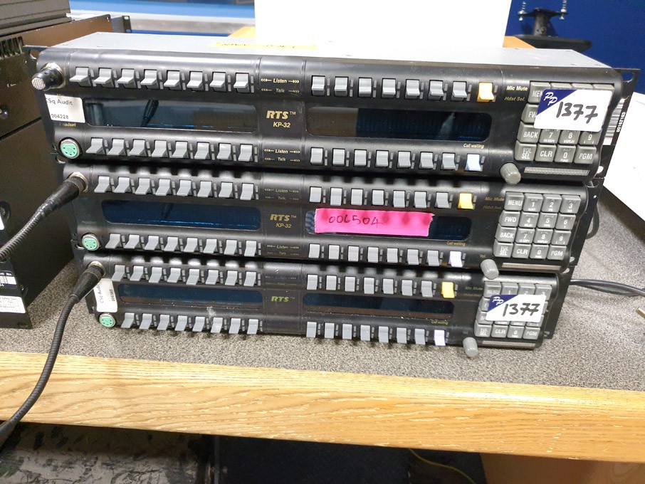 3x Telex RTS-KP-32 key pads
