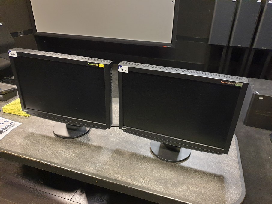 2x Eizo Flexscan 52411W LCD monitors