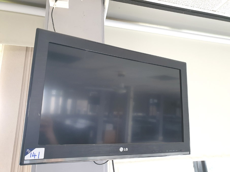 2x LG 26CS460 LCD TV's on wall brackets