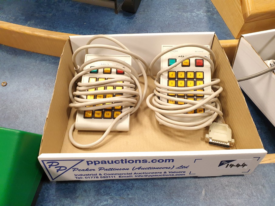 2x Denon RC-20HM keypads