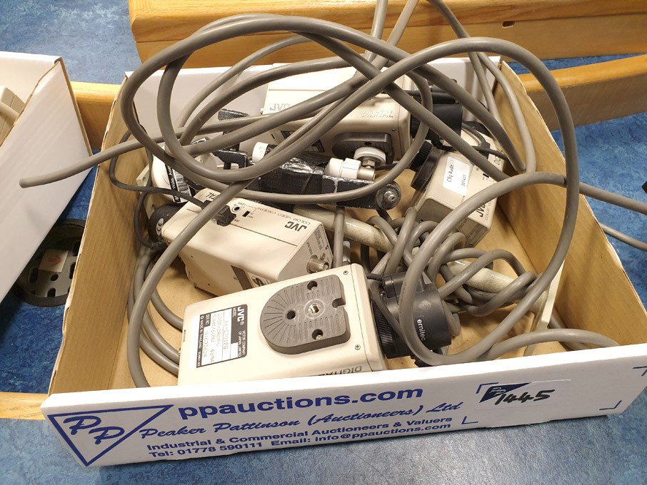 4x JVC TK-C701EG colour video cameras