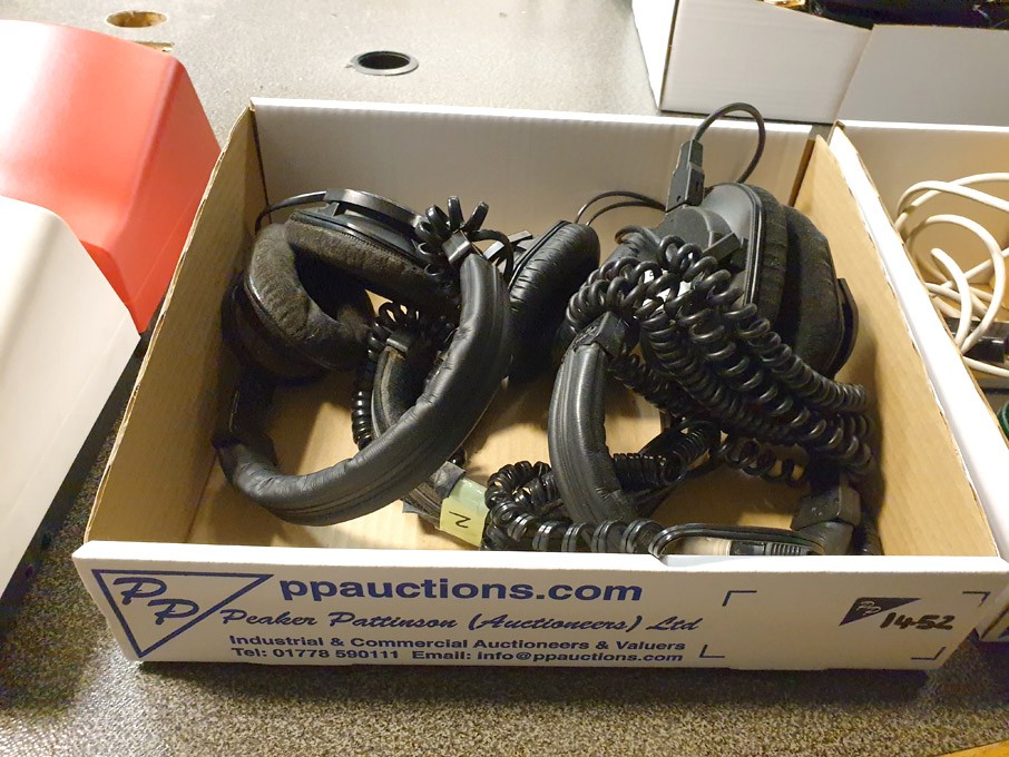 3x Bayer Dynamic DT-250 headphones