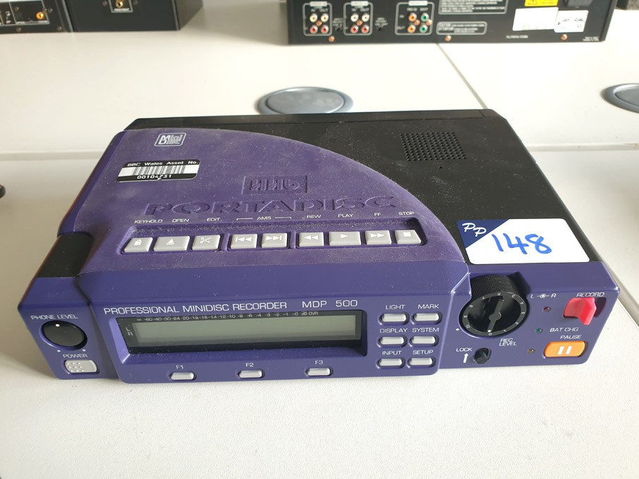 HHB MDP500 professional mini disc recorder