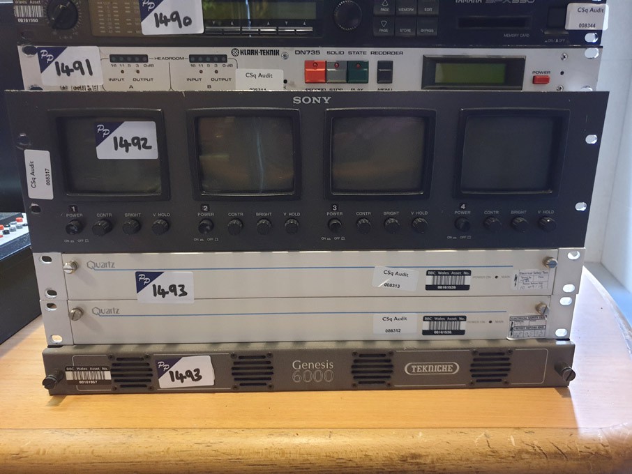 Klark Teknik DN735 solid stat recorder
