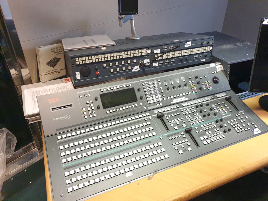 BTS Diamond digital 20 component switching console...