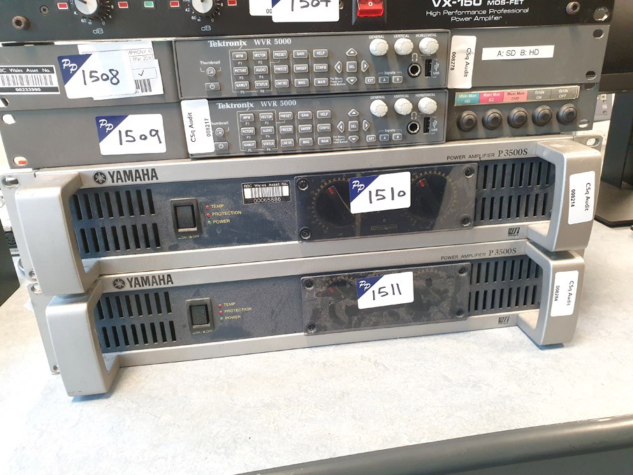 Yamaha P3500S power amplifier