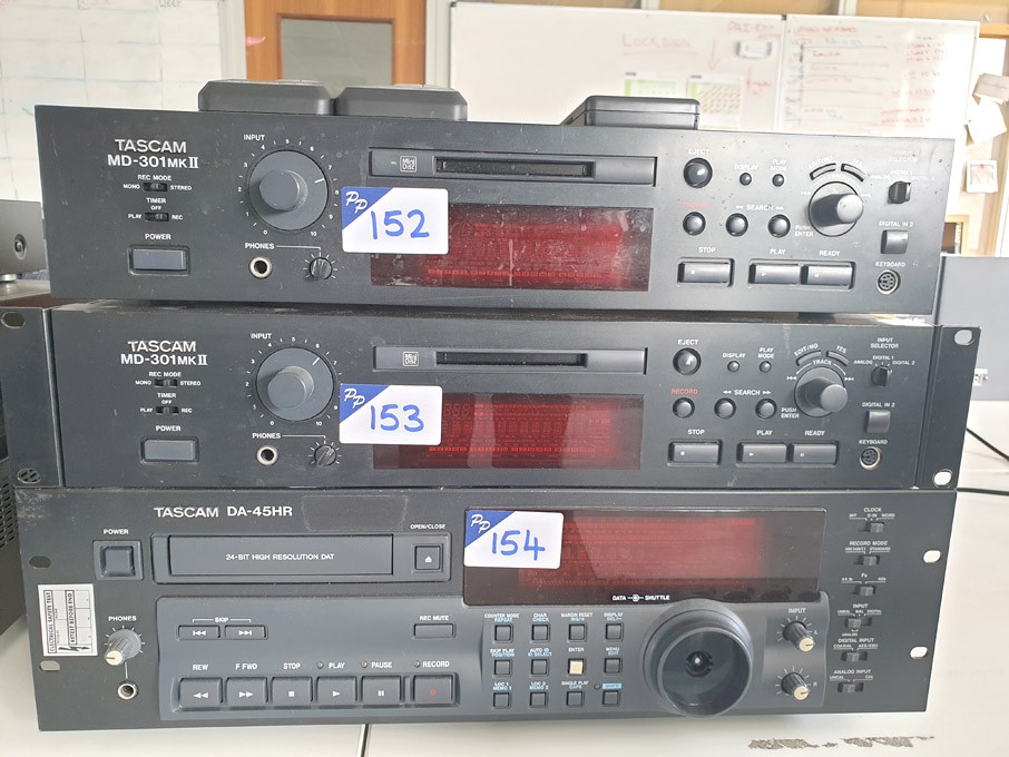 Tascam MD-301 MKII mini disc recorder