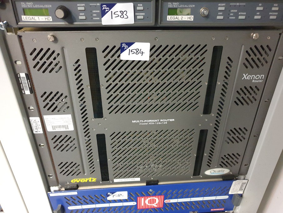 Evertz Quartz XE8-128X128 multi format router