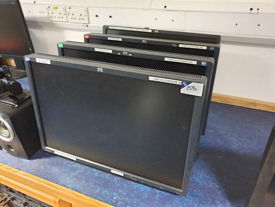 4x HP LP2475W LCD wide screen monitors on brackets
