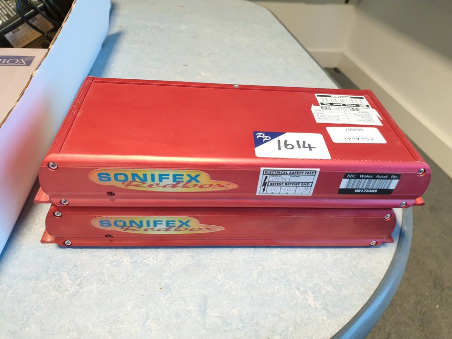 2x Soniflex Redbox RB-MA1 microphone amps