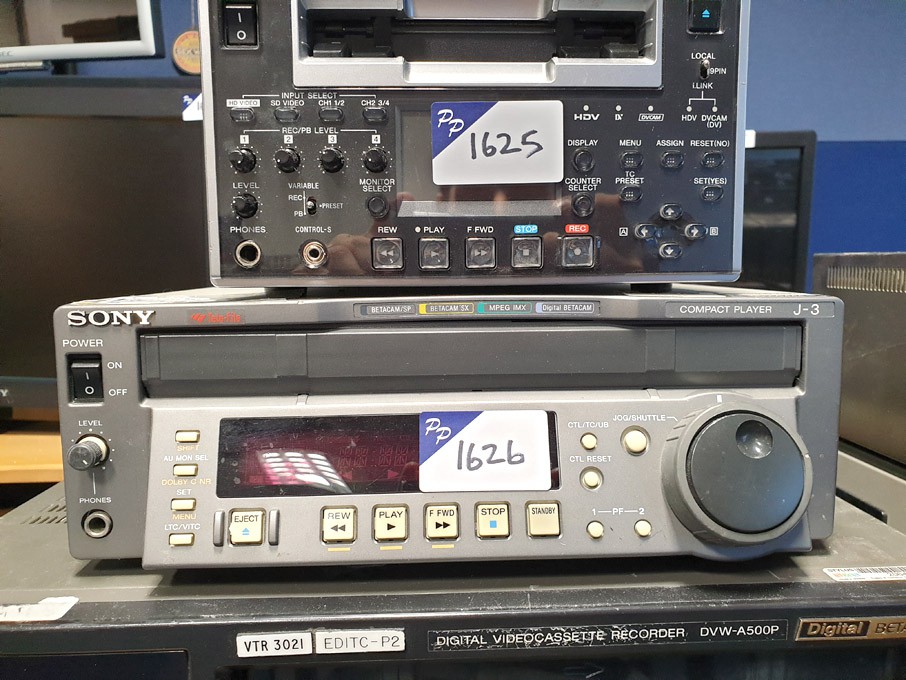 Sony J-3 compact player