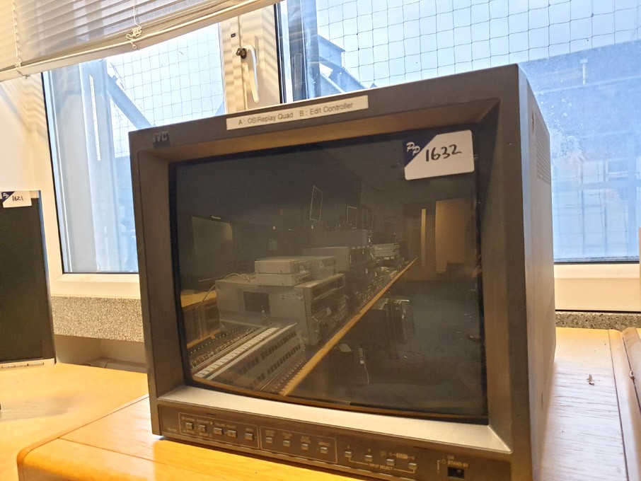JVC TM-H150CG CRT studio monitor, Ikegami TM20-20R...