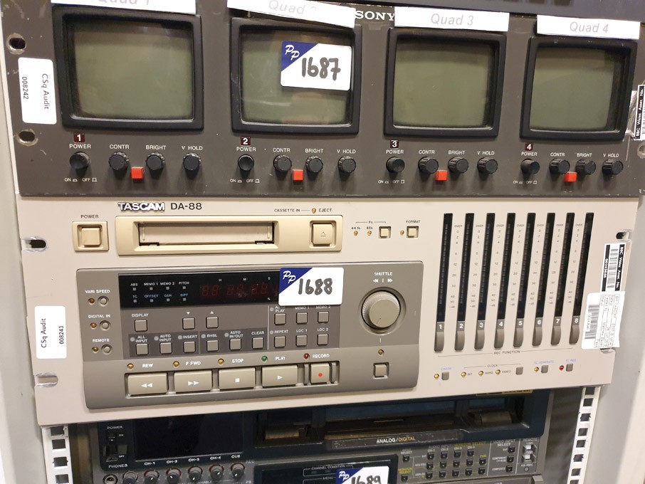 Tascam DA-88 DAT recorder