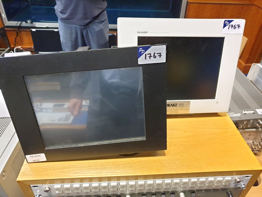 Sharpe LC-10CIM LCD monitor (no PSU), MicroTouch M...