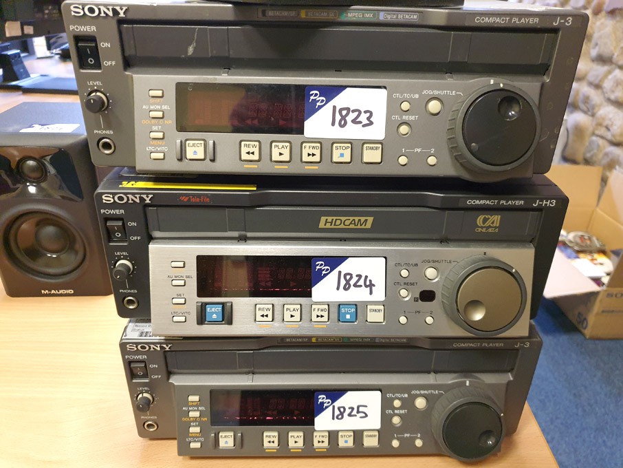 Sony J-3 compact player, s/n 14867