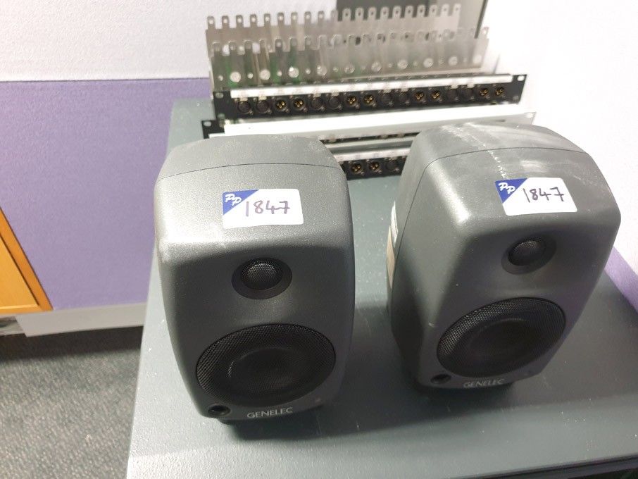 Pair Genelec 8020C bi amplified monitoring system...