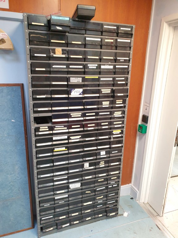 Multi drawer unit with various spares, bulbs, F-ty...