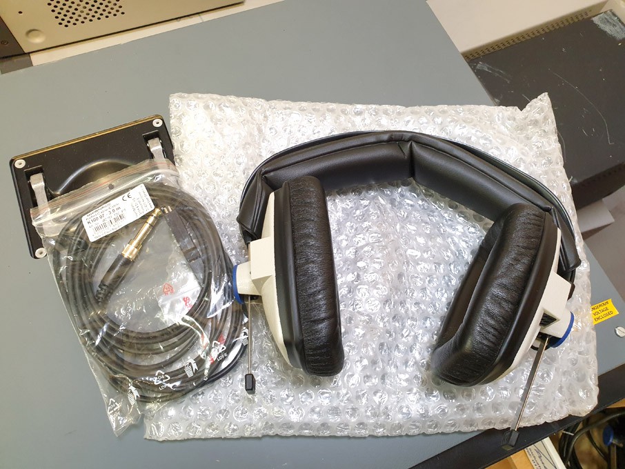 Bayer Dynamics DT102 headphones (boxed & unused)