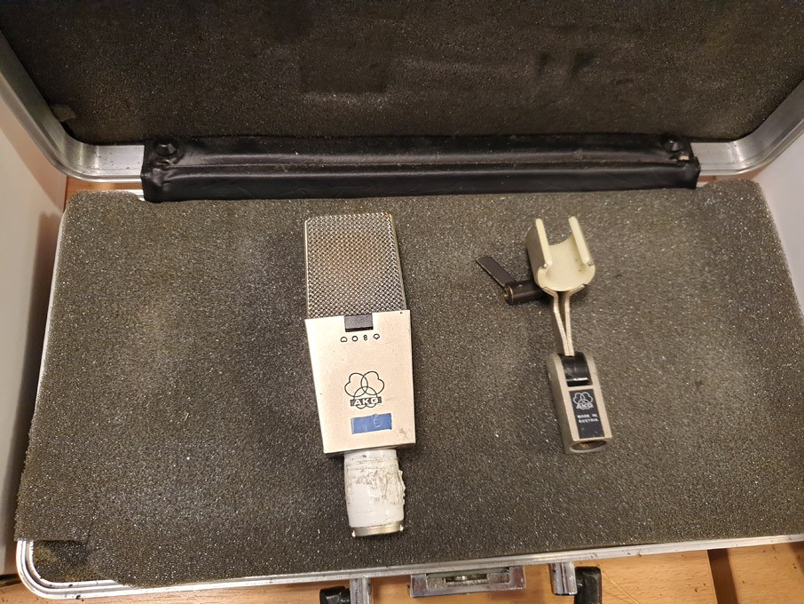 AKG C414EB microphone in case